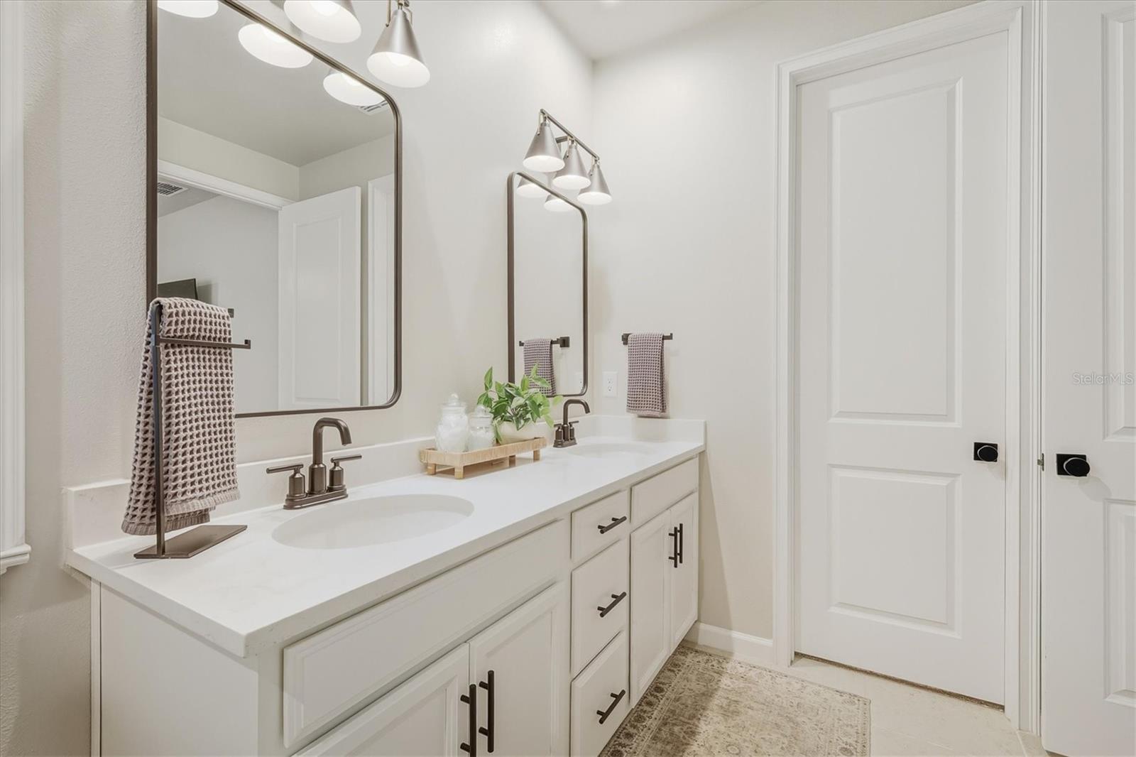 RENAISSANCE/WEST VLGS PH 2B & - Residential