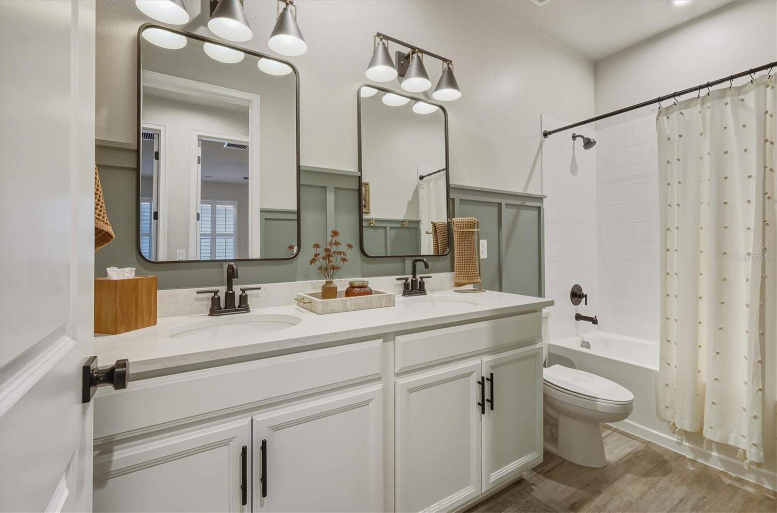 RENAISSANCE/WEST VLGS PH 2B & - Residential