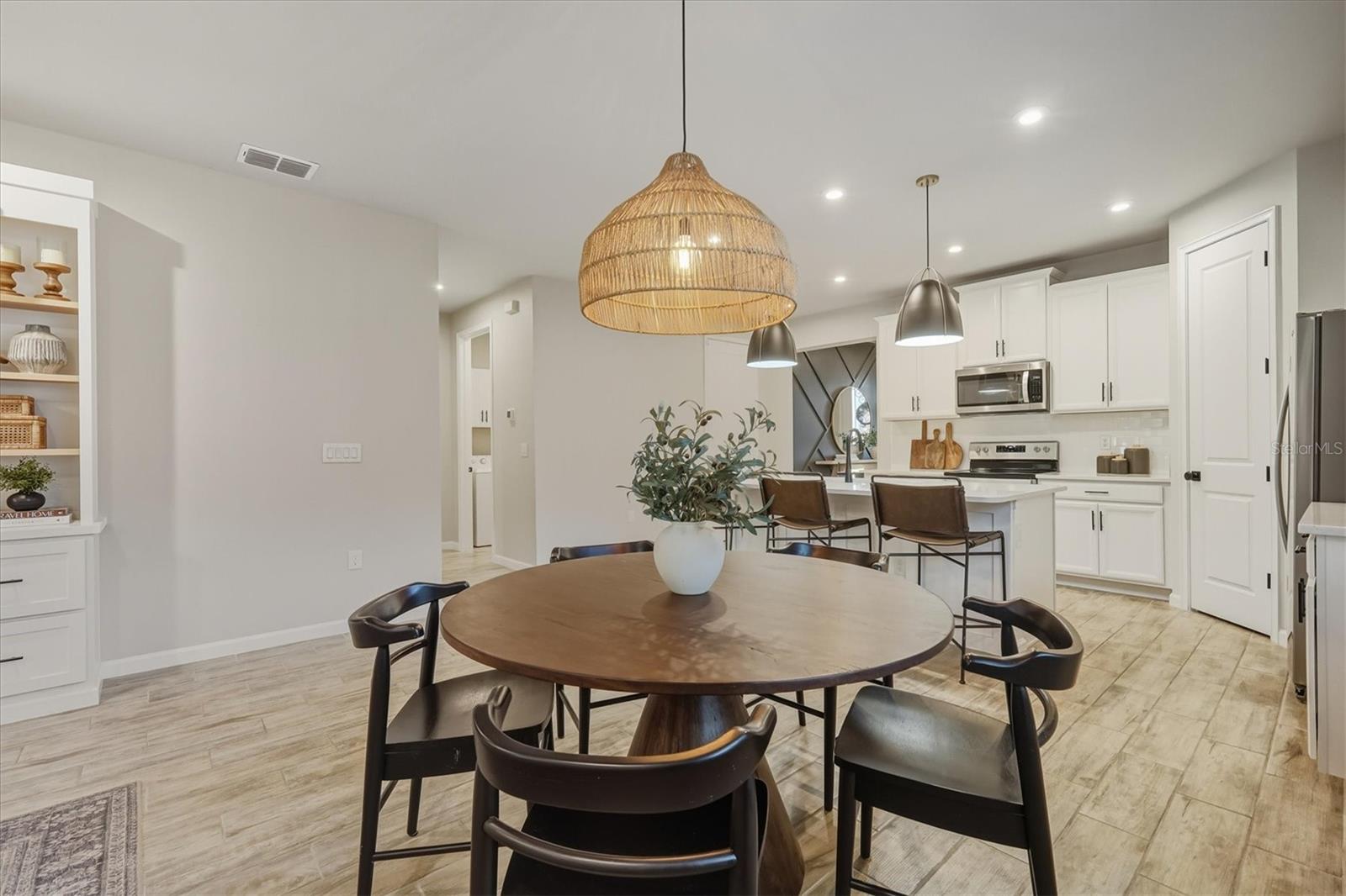 RENAISSANCE/WEST VLGS PH 2B & - Residential