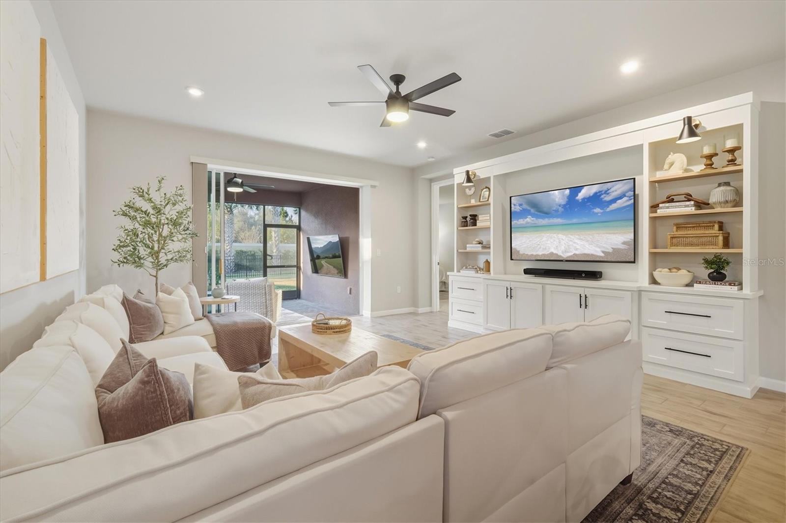 RENAISSANCE/WEST VLGS PH 2B & - Residential