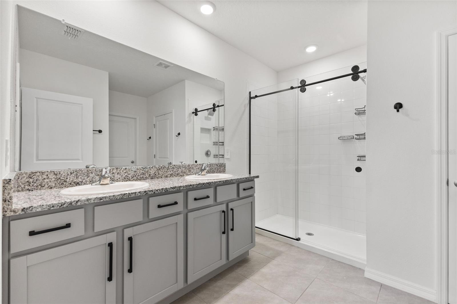 VILLAGES OF GLEN CREEK PH 1B - Residential