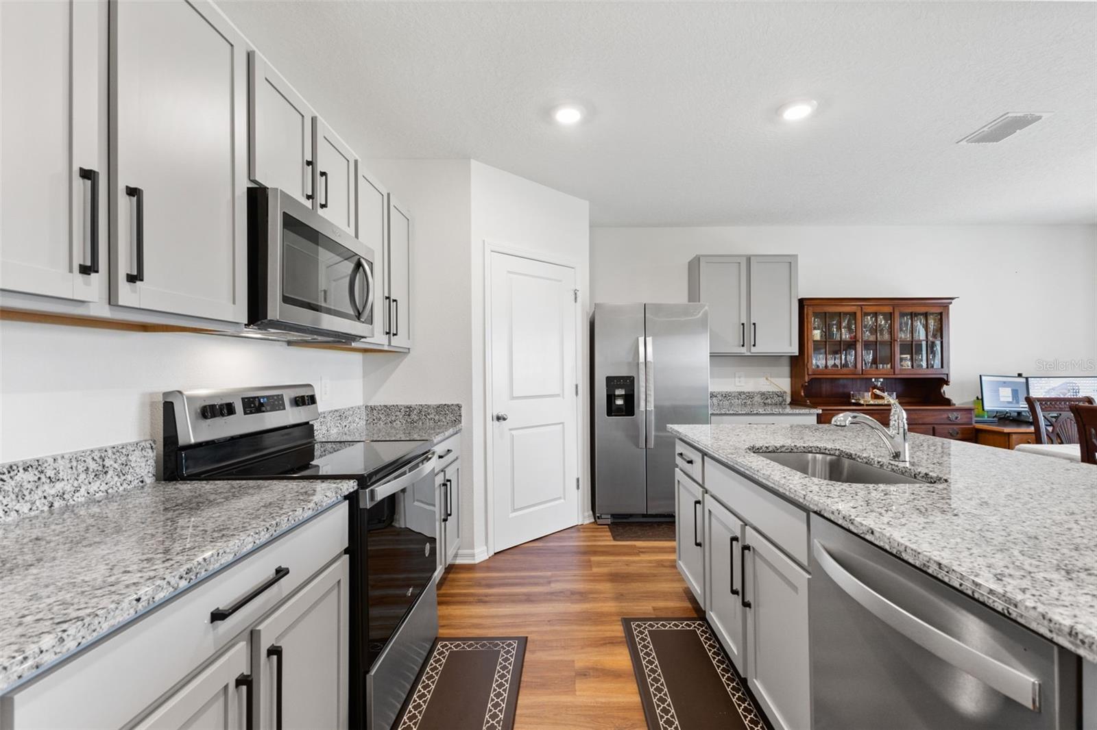 VILLAGES OF GLEN CREEK PH 1B - Residential