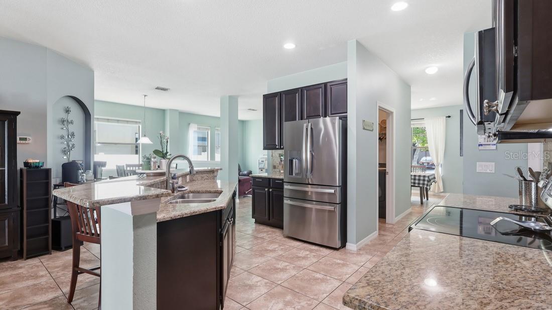 LAGO BUENDIA PH 2 - Residential