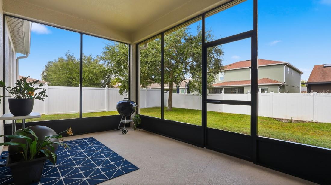 LAGO BUENDIA PH 2 - Residential