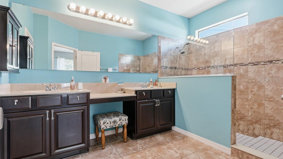 LAGO BUENDIA PH 2 - Residential