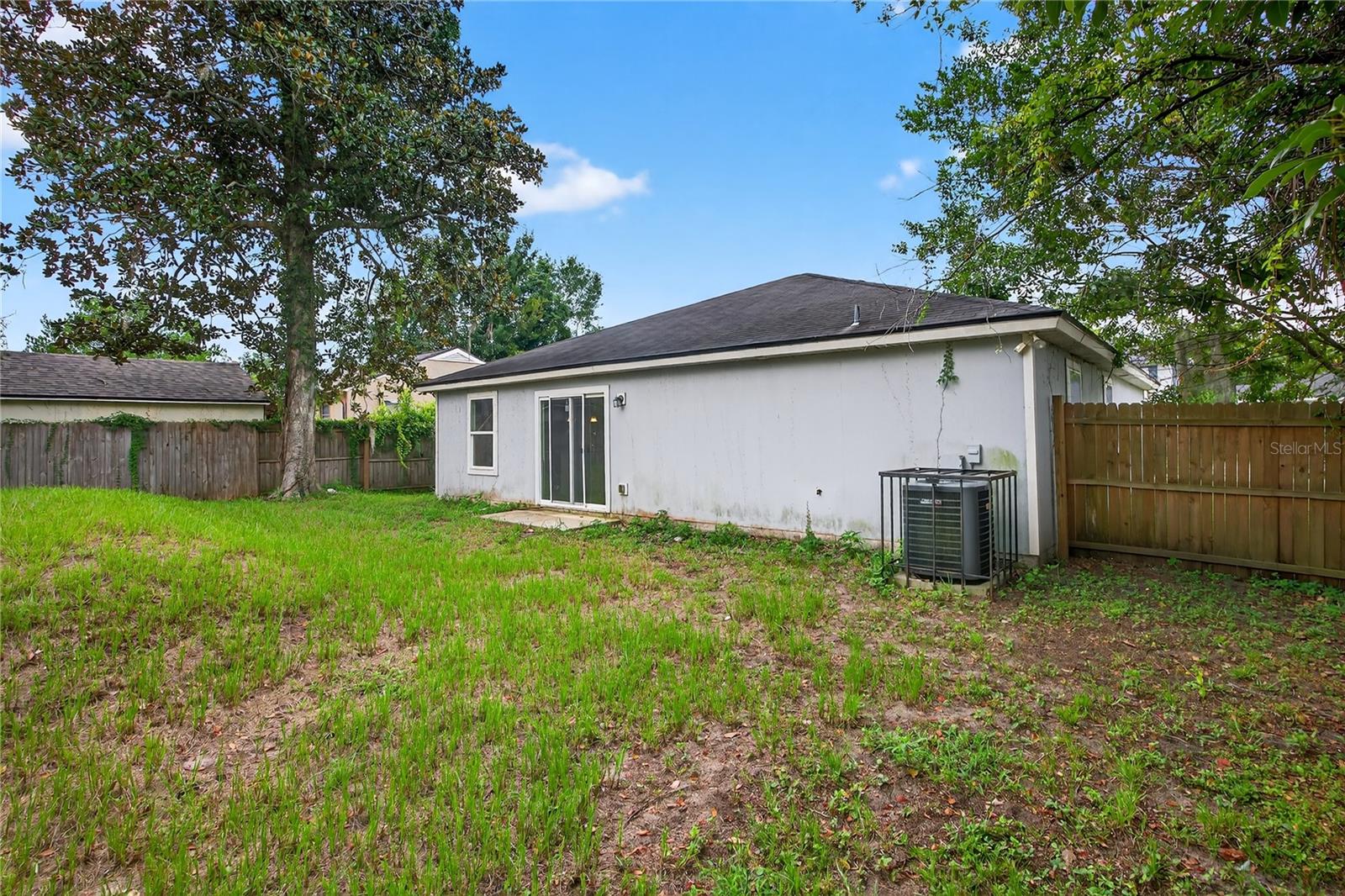 LAKE SIDE PARK - Residential