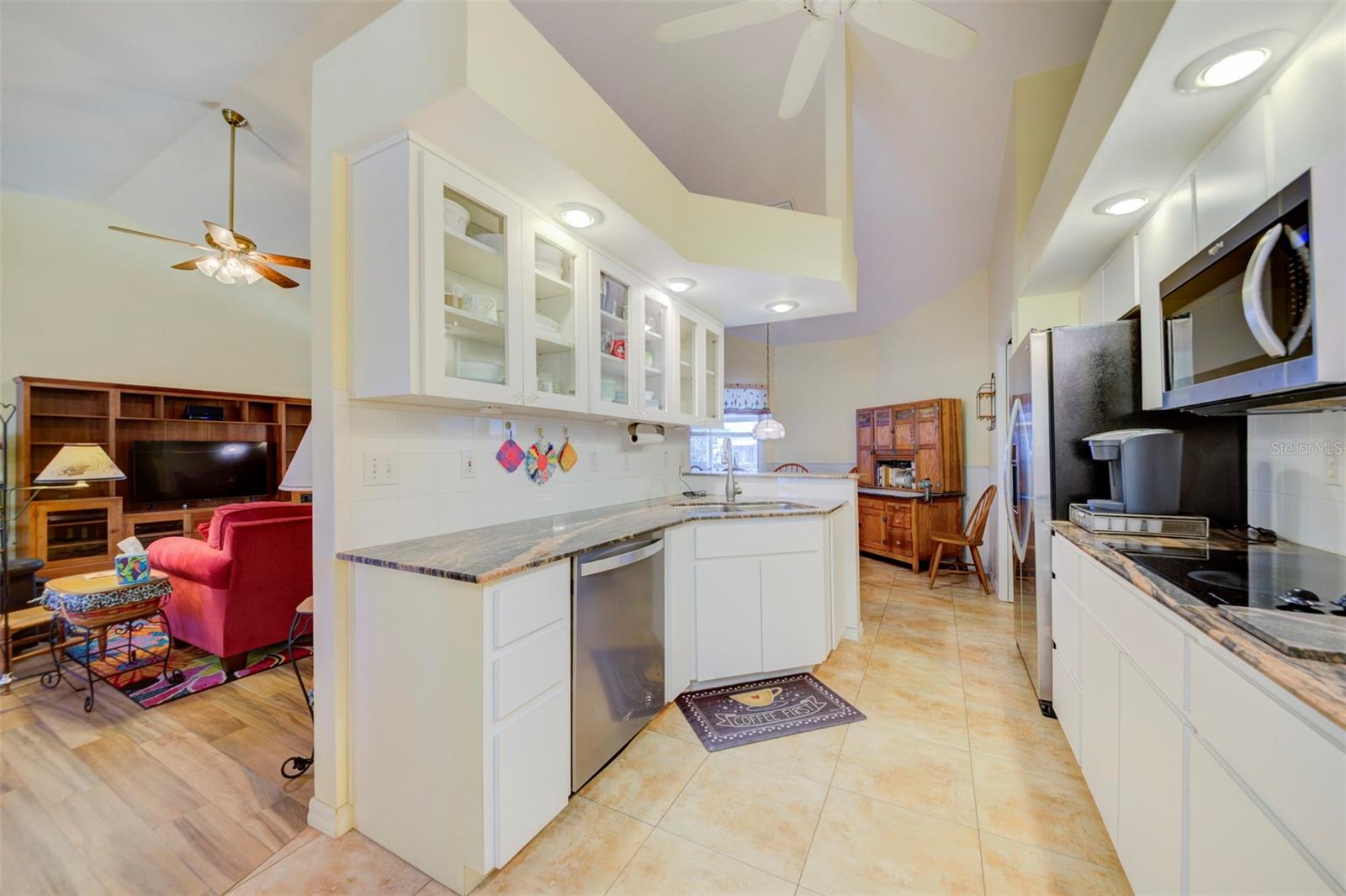 13255 DON LOOP