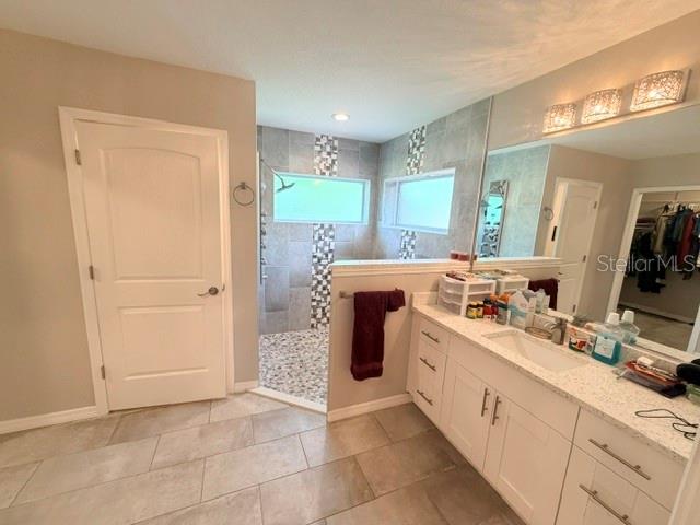 KENILWORTH - Residential