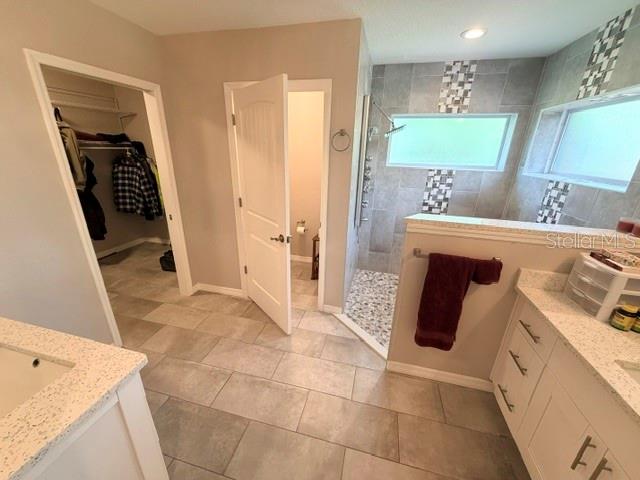 KENILWORTH - Residential