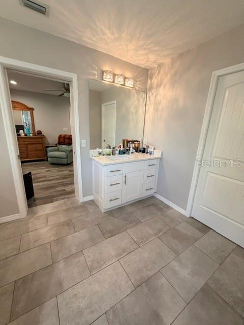 KENILWORTH - Residential
