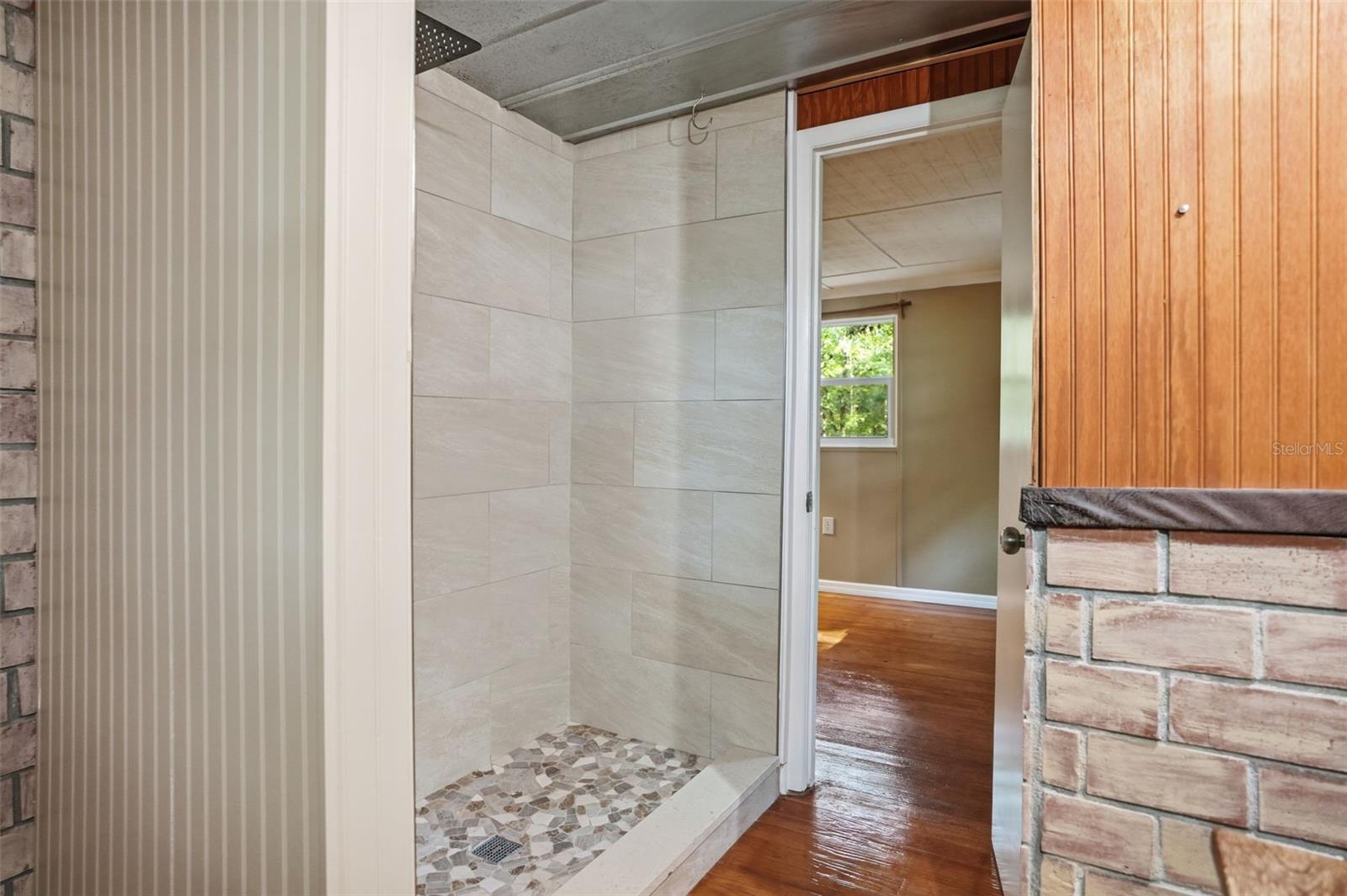 RIVER ROAD UNREC SUB - Residential