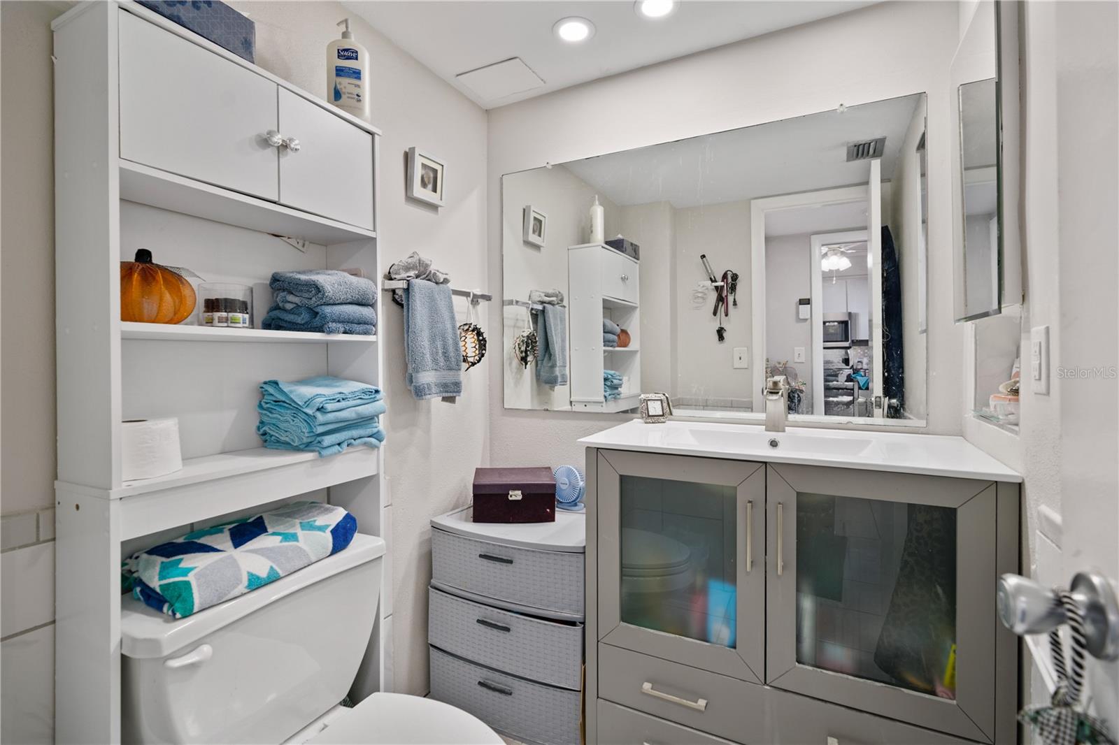 COVE CAY VILLAGE - Residential