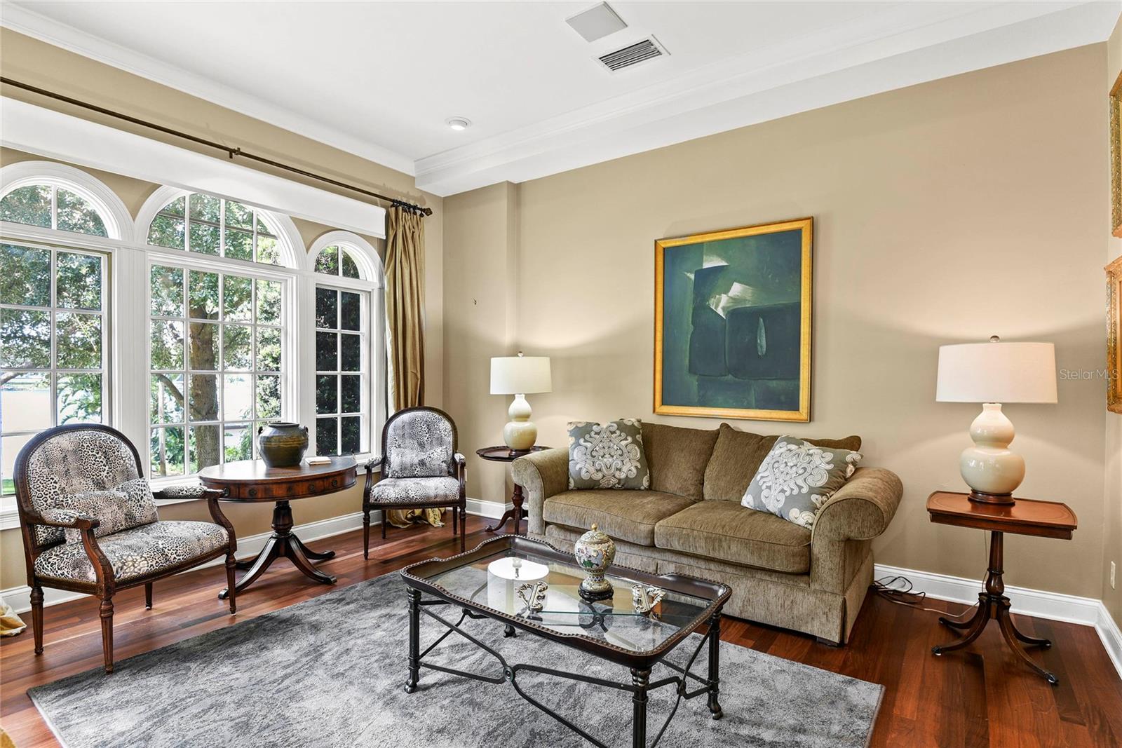 FOREST HILLS - Residential