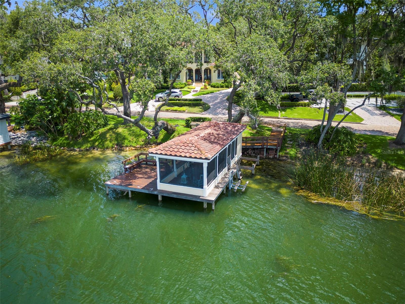 FOREST HILLS - Residential