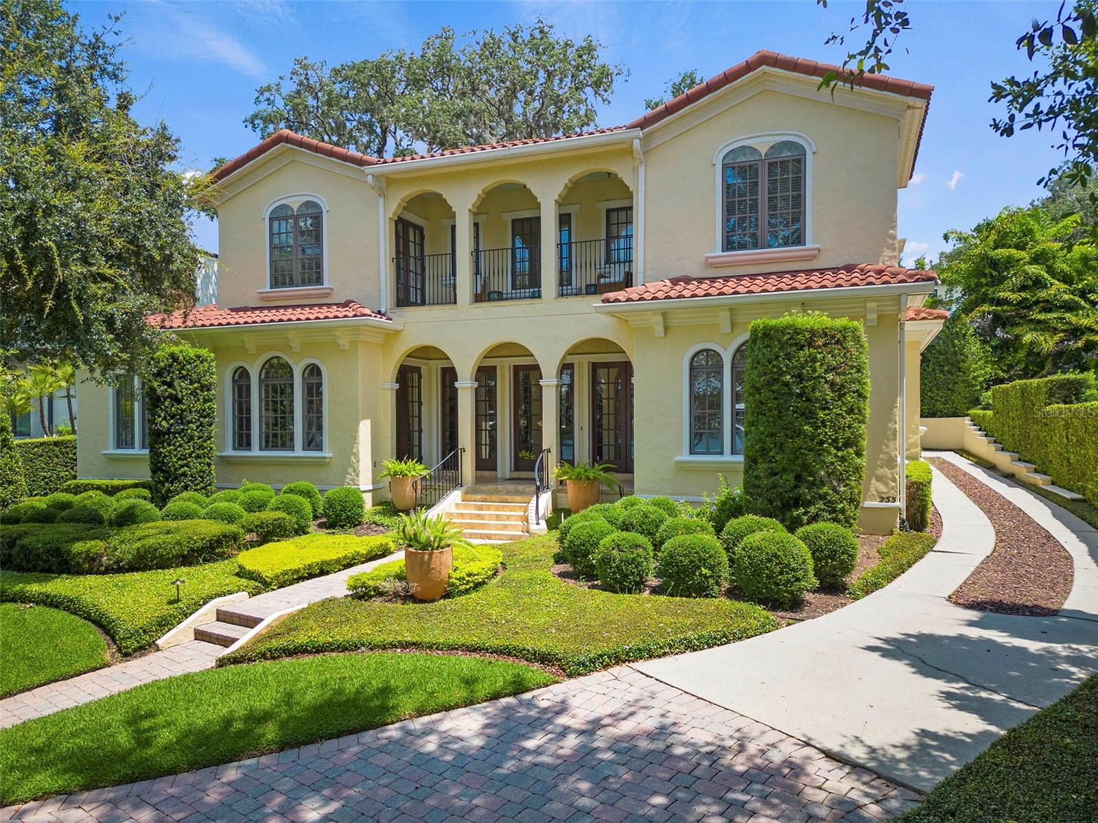 FOREST HILLS - Residential
