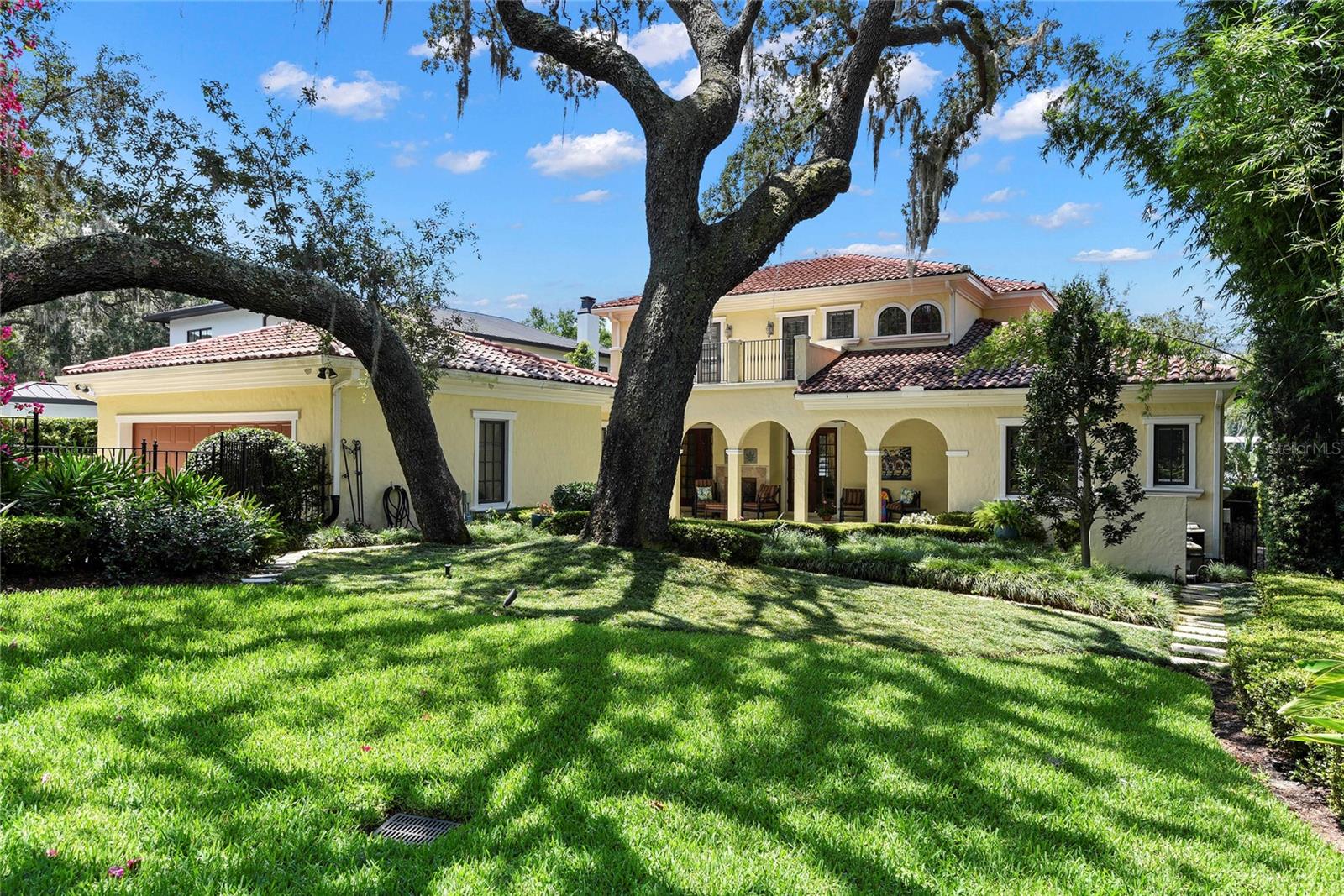 FOREST HILLS - Residential