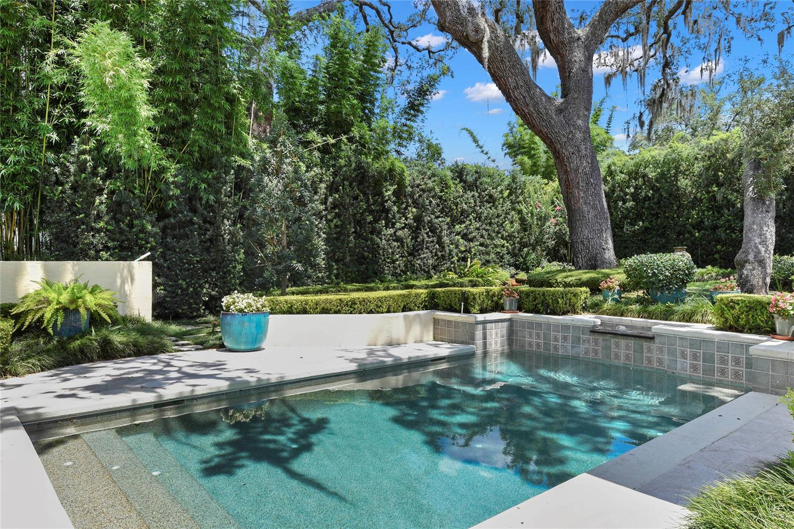 FOREST HILLS - Residential