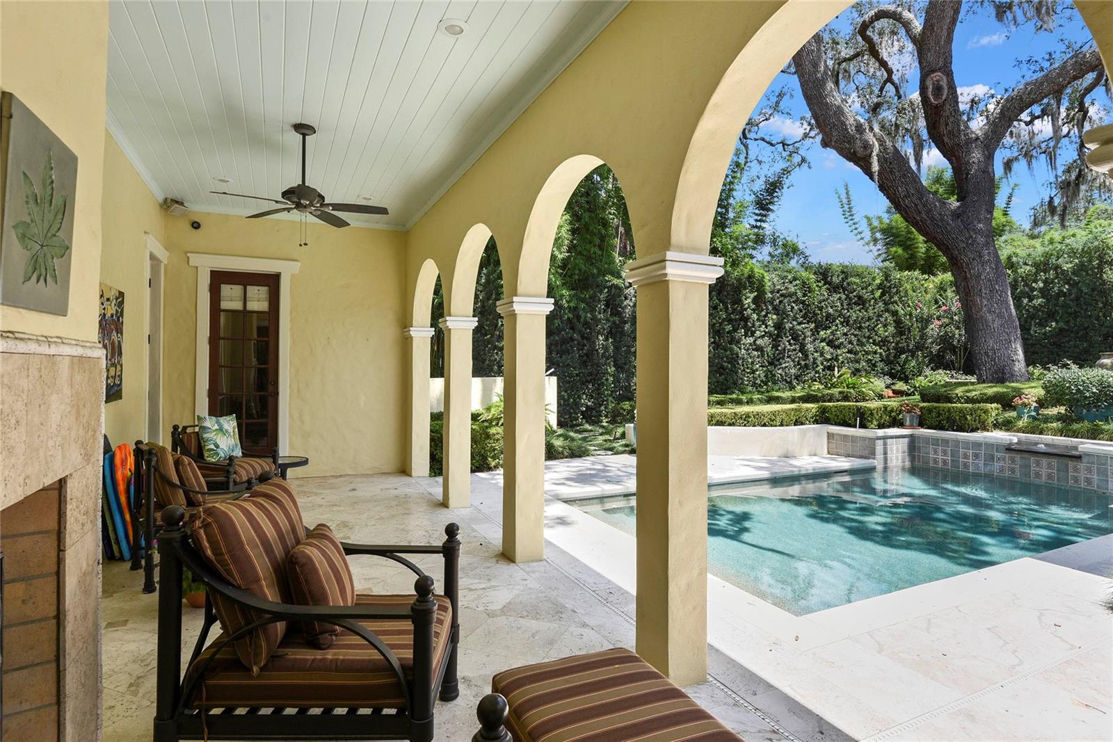 FOREST HILLS - Residential