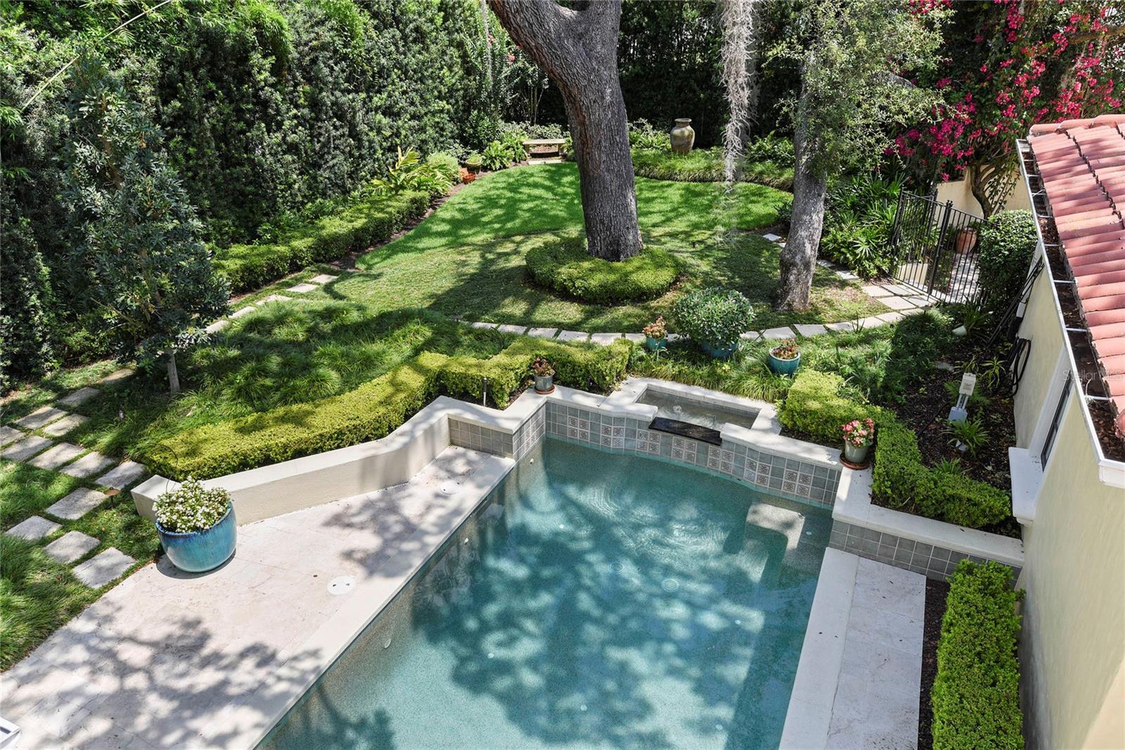 FOREST HILLS - Residential