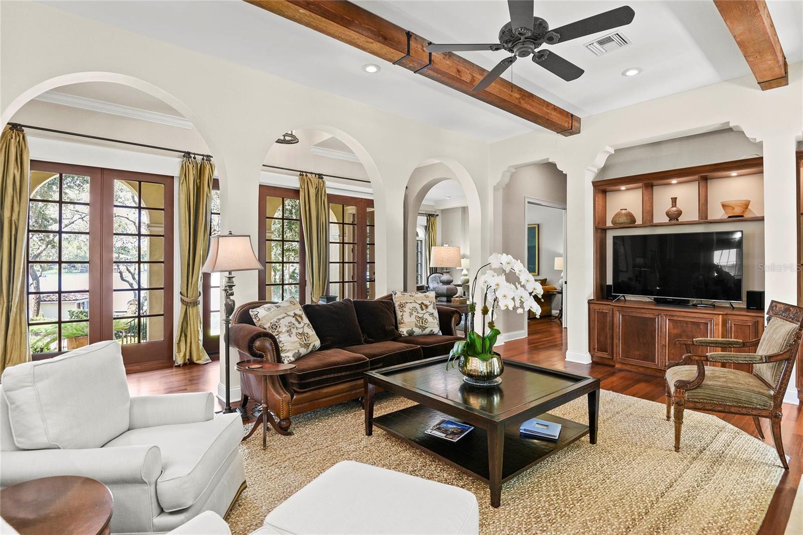 FOREST HILLS - Residential