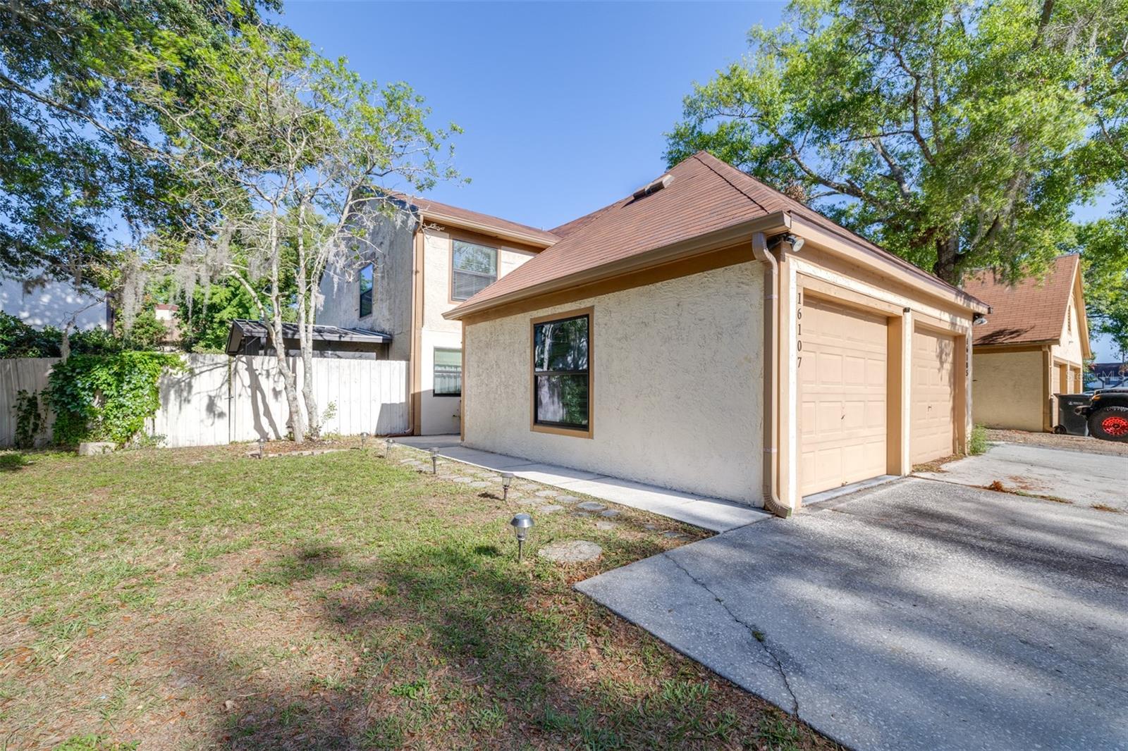 16107 DAWNVIEW DRIVE