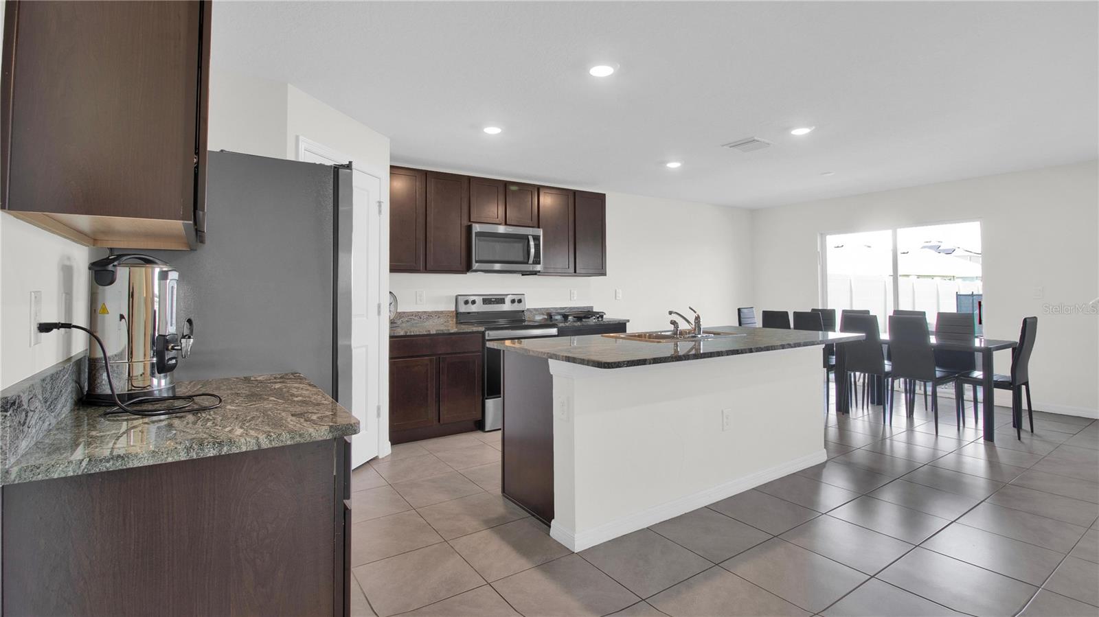 CREEK PRESERVE PH 1 6-8 - Residential Lease