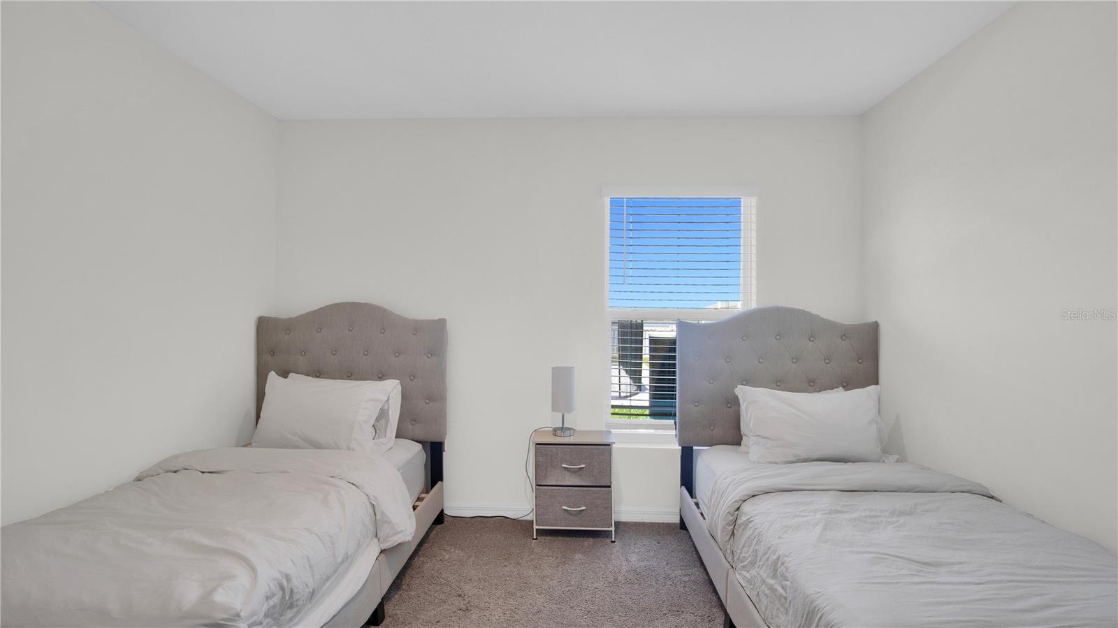 CREEK PRESERVE PH 1 6-8 - Residential Lease