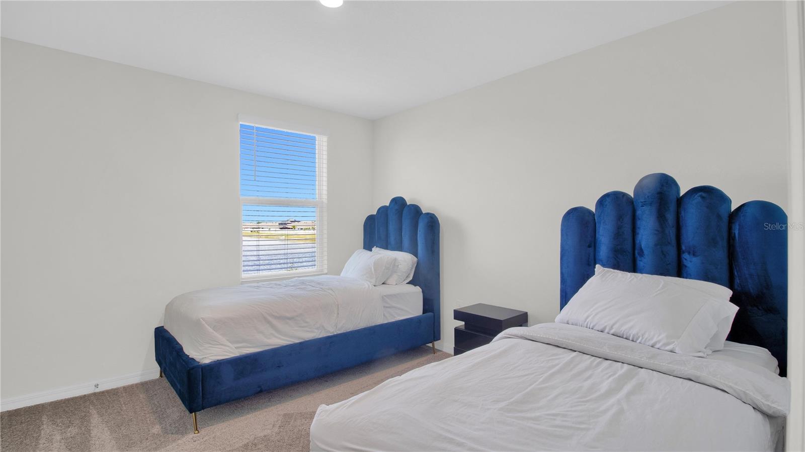 CREEK PRESERVE PH 1 6-8 - Residential Lease