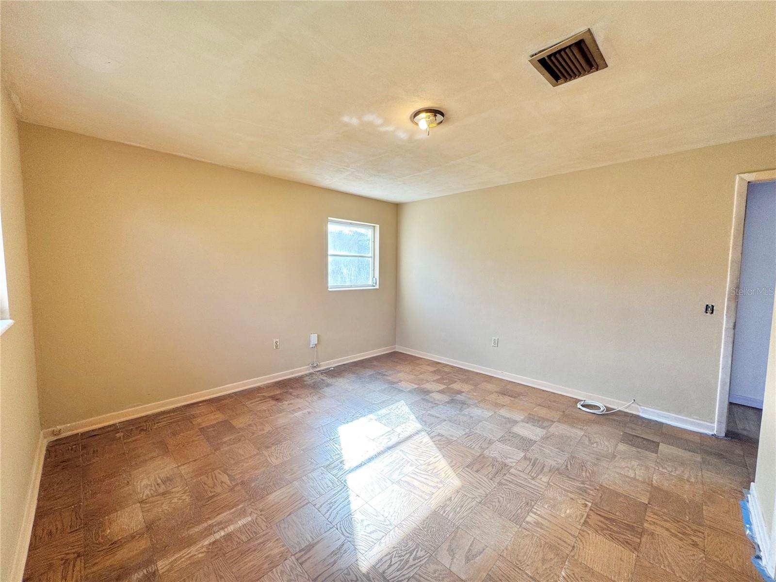 GARDEN GROVE - Residential