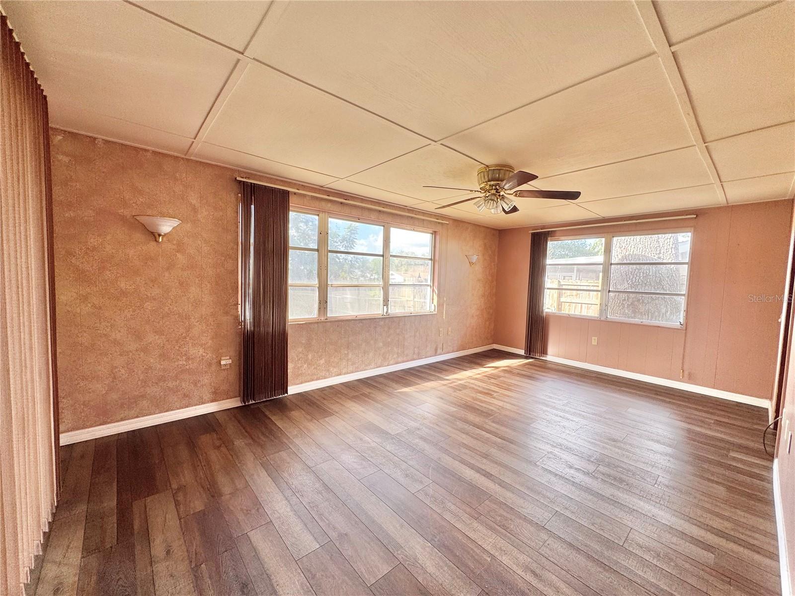 GARDEN GROVE - Residential