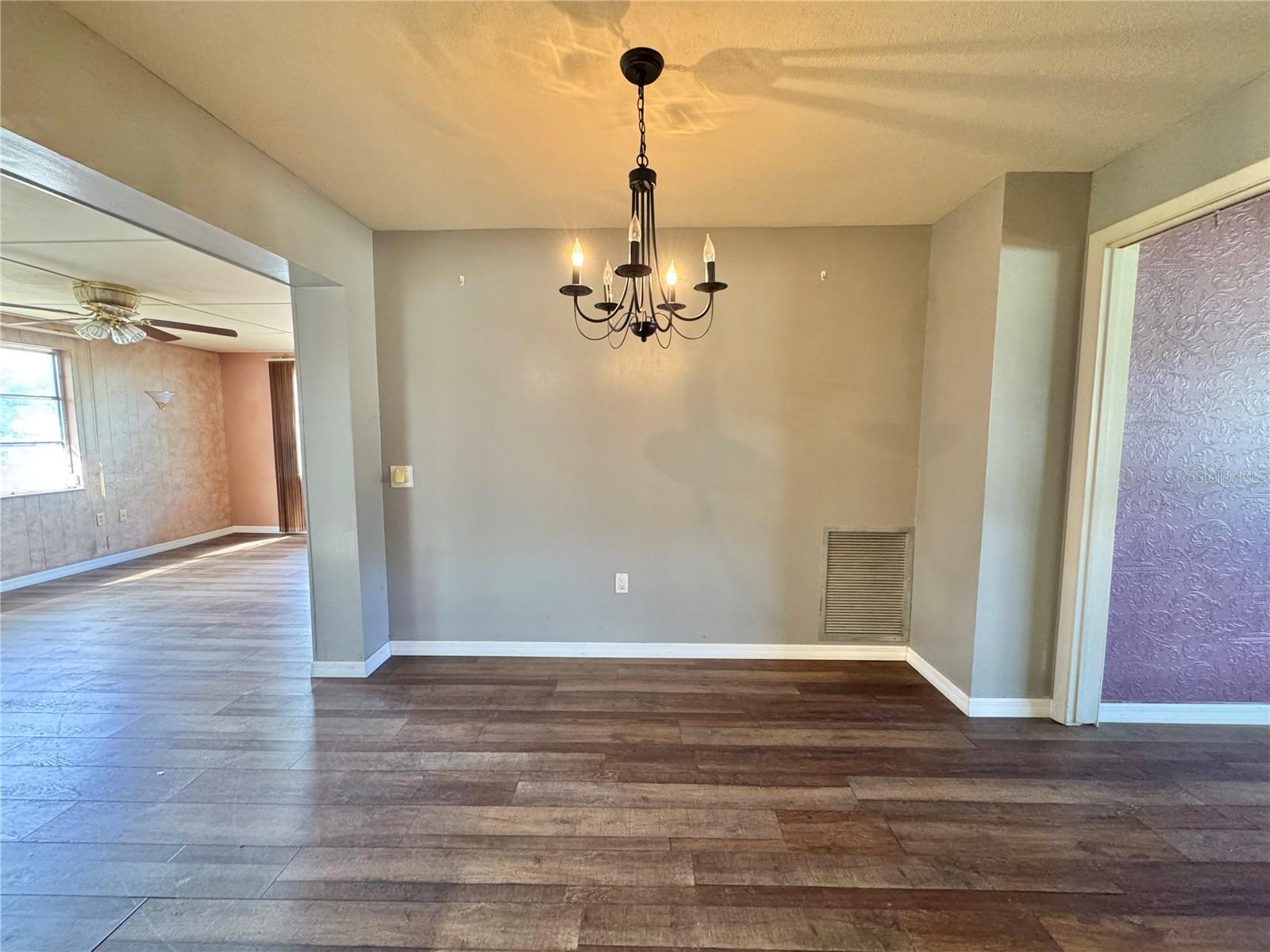 GARDEN GROVE - Residential