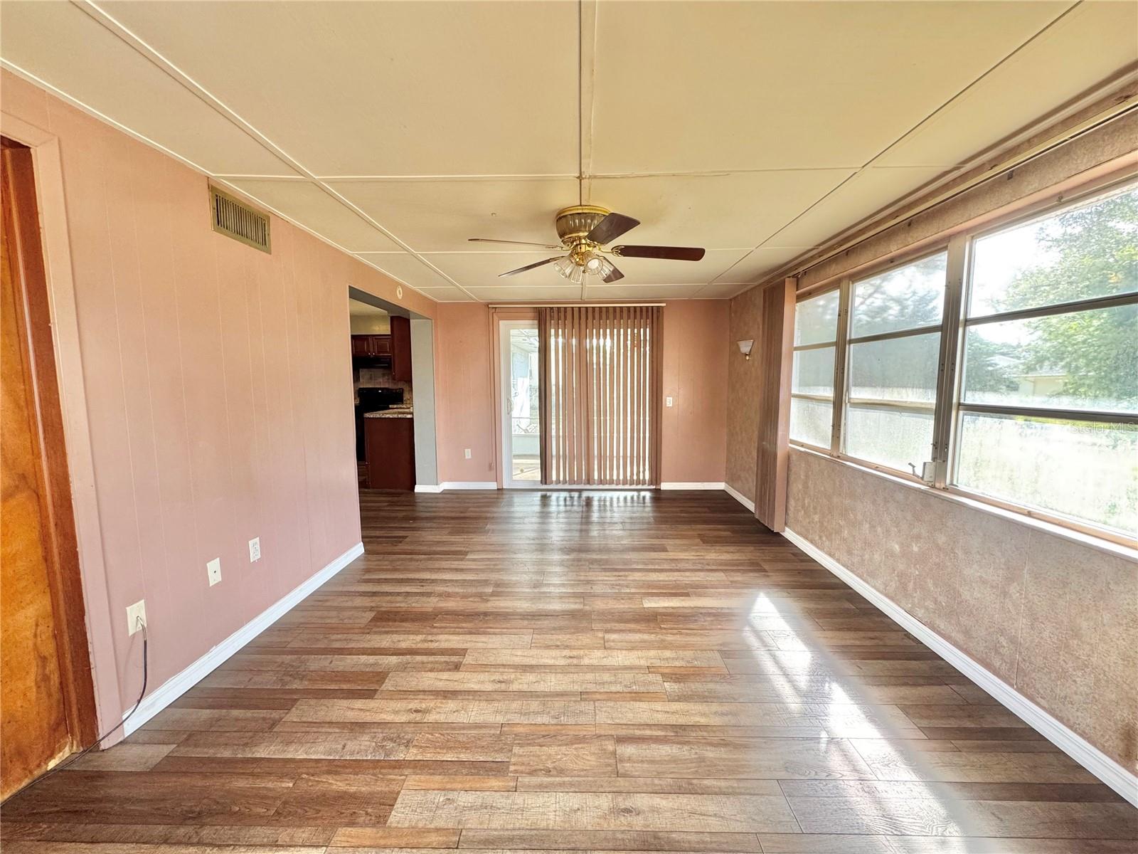 GARDEN GROVE - Residential