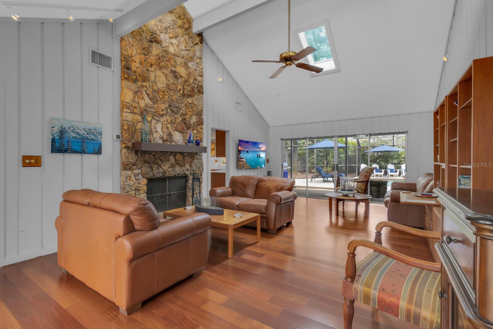 SWEETWATER OAKS - Residential