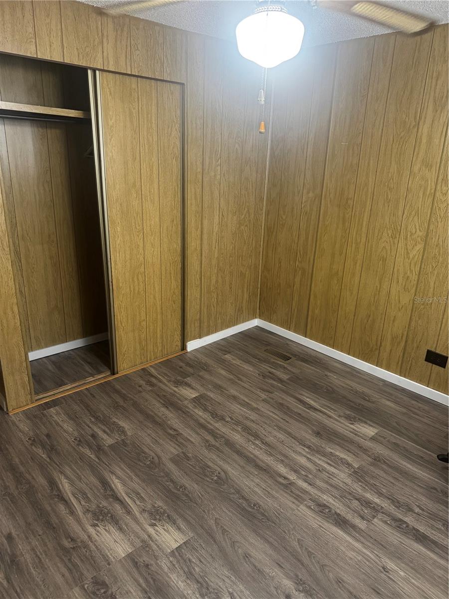 ACREAGE & UNREC - Residential