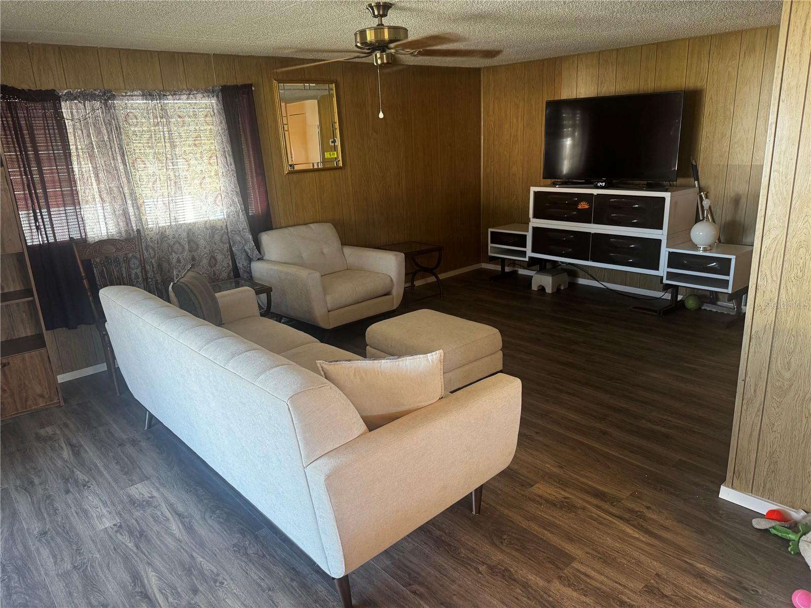 ACREAGE & UNREC - Residential