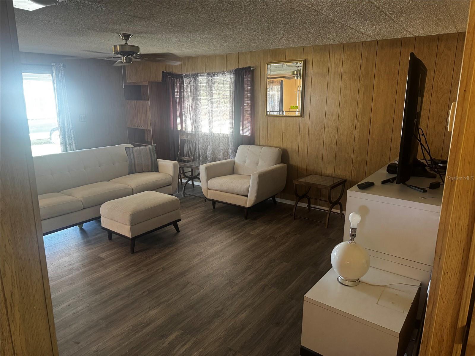 ACREAGE & UNREC - Residential