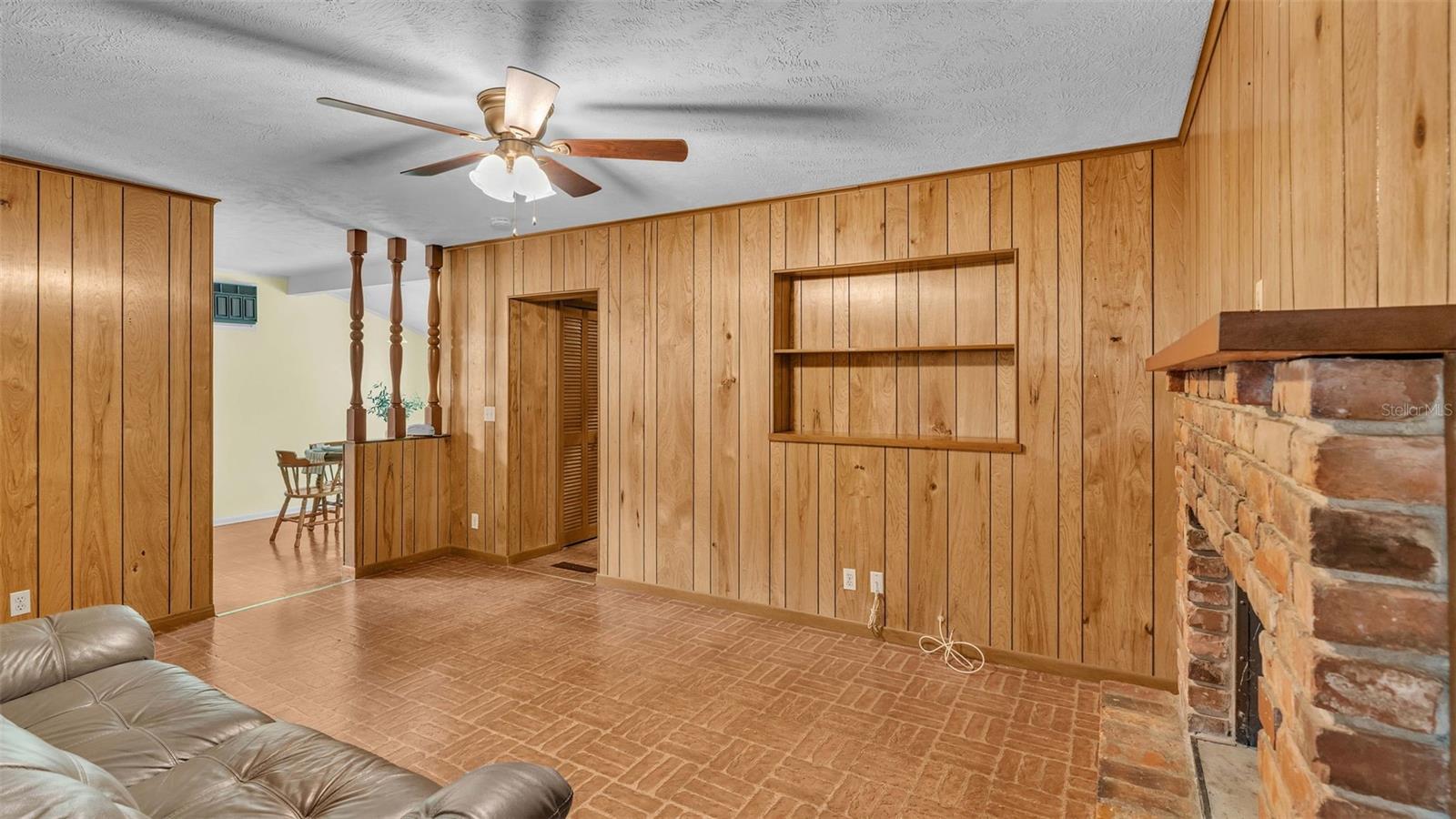 Photo 6 of 42 of 109 MORROW CIRCLE house