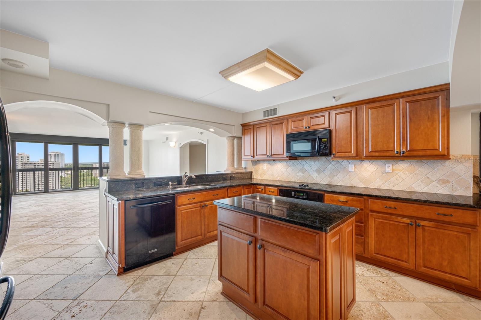 2413 BAYSHORE BOULEVARD 2004