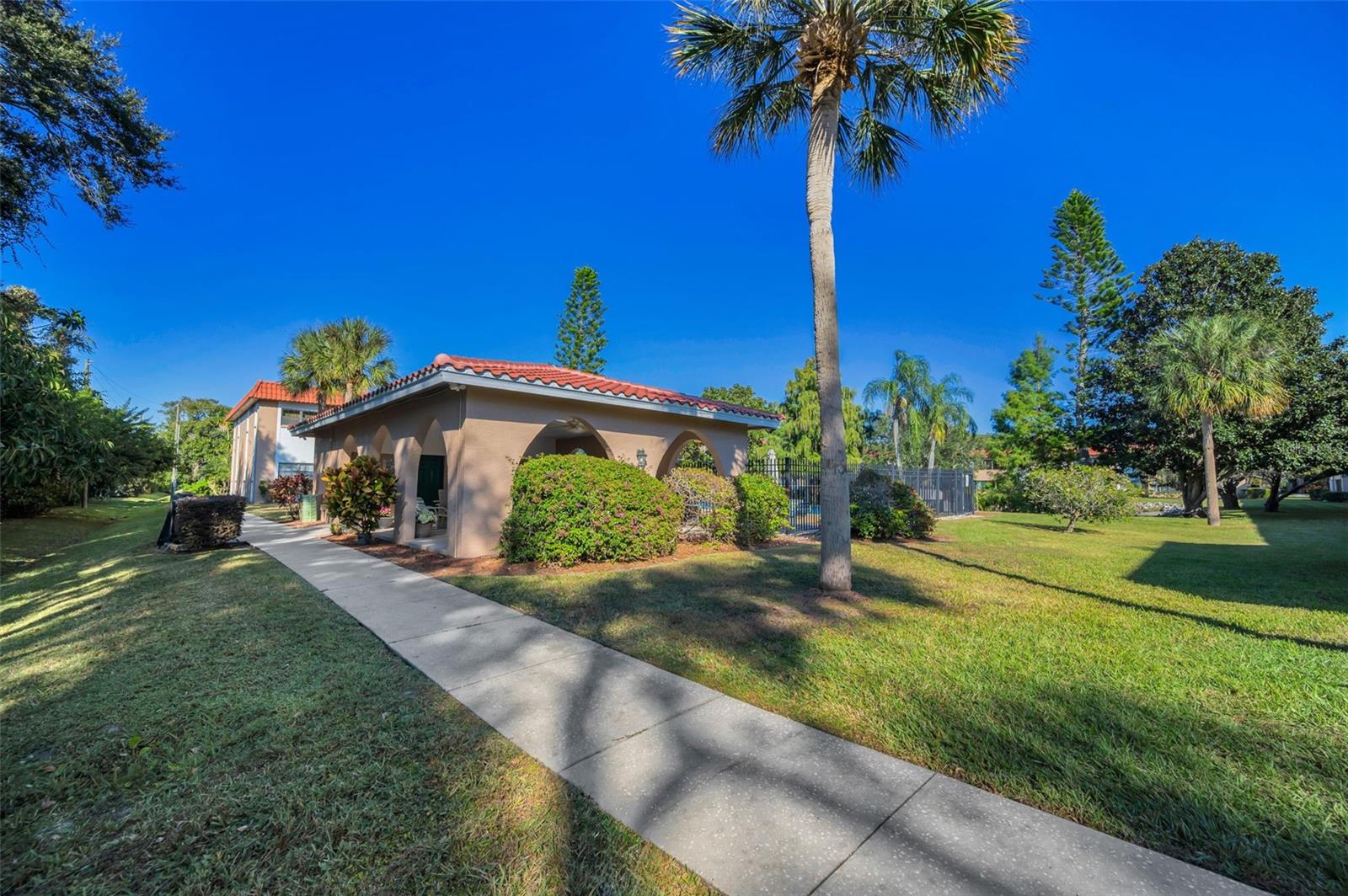 BEL-FOREST MANOR CONDO - Residential