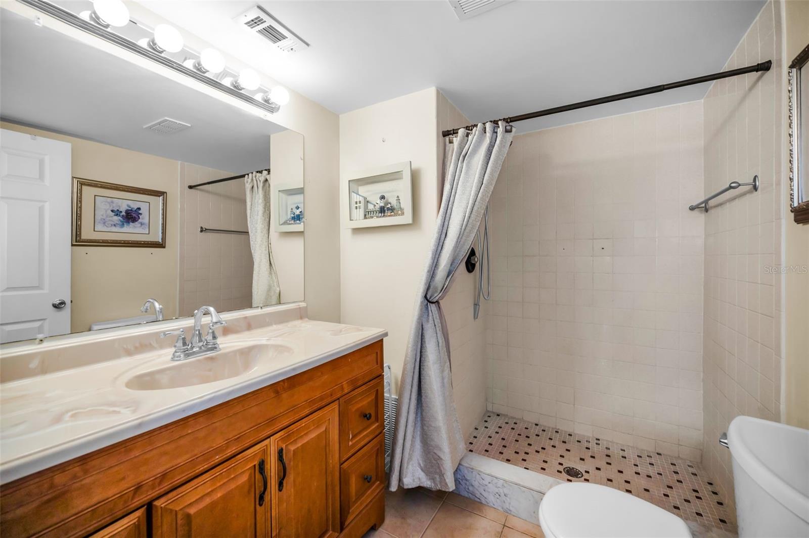 BEL-FOREST MANOR CONDO - Residential