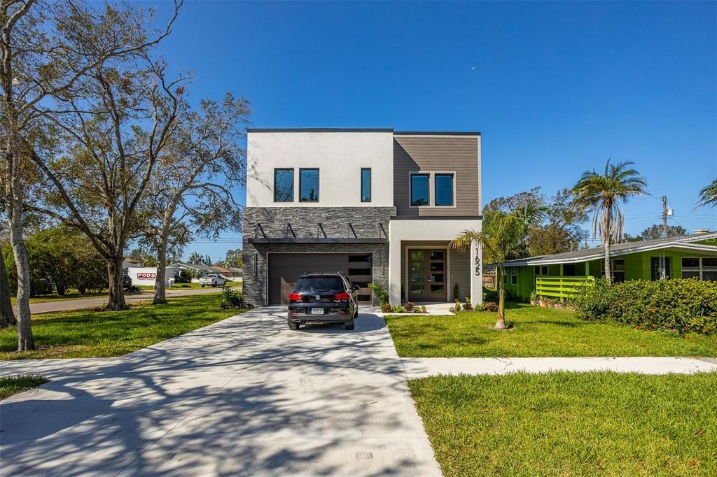 Photo of 1625 55th Street S, Gulfport, FL 33707 (MLS # TB8394448)