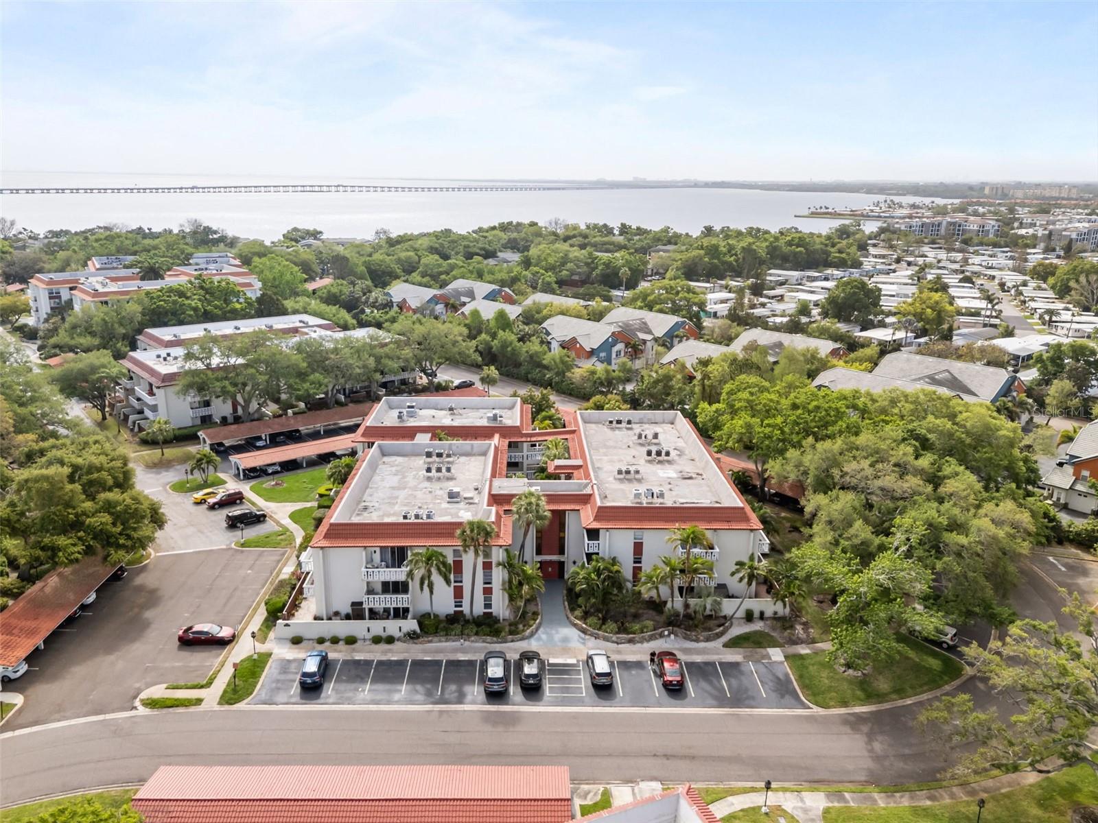 SEVILLE CONDO 3 - Residential