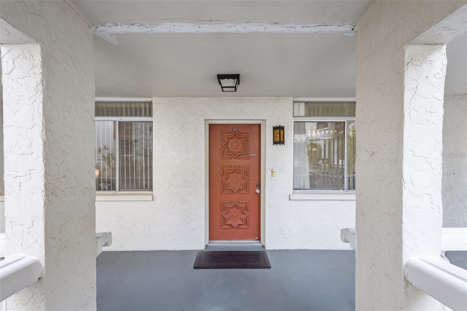 1009 PEARCE DRIVE 206