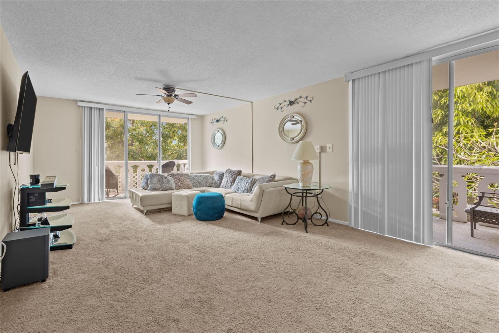 1009 PEARCE DRIVE 206