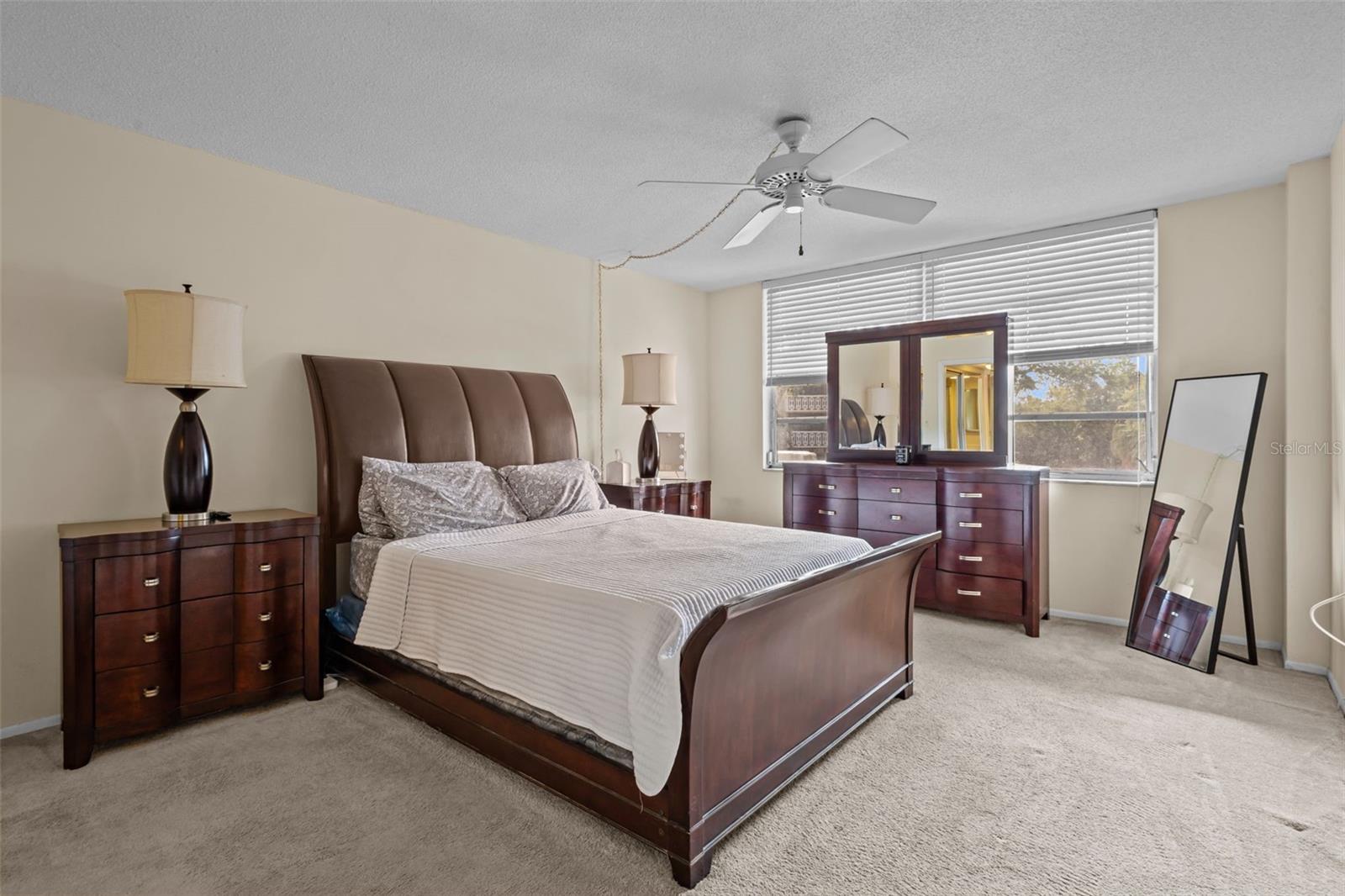 SEVILLE CONDO 3 - Residential