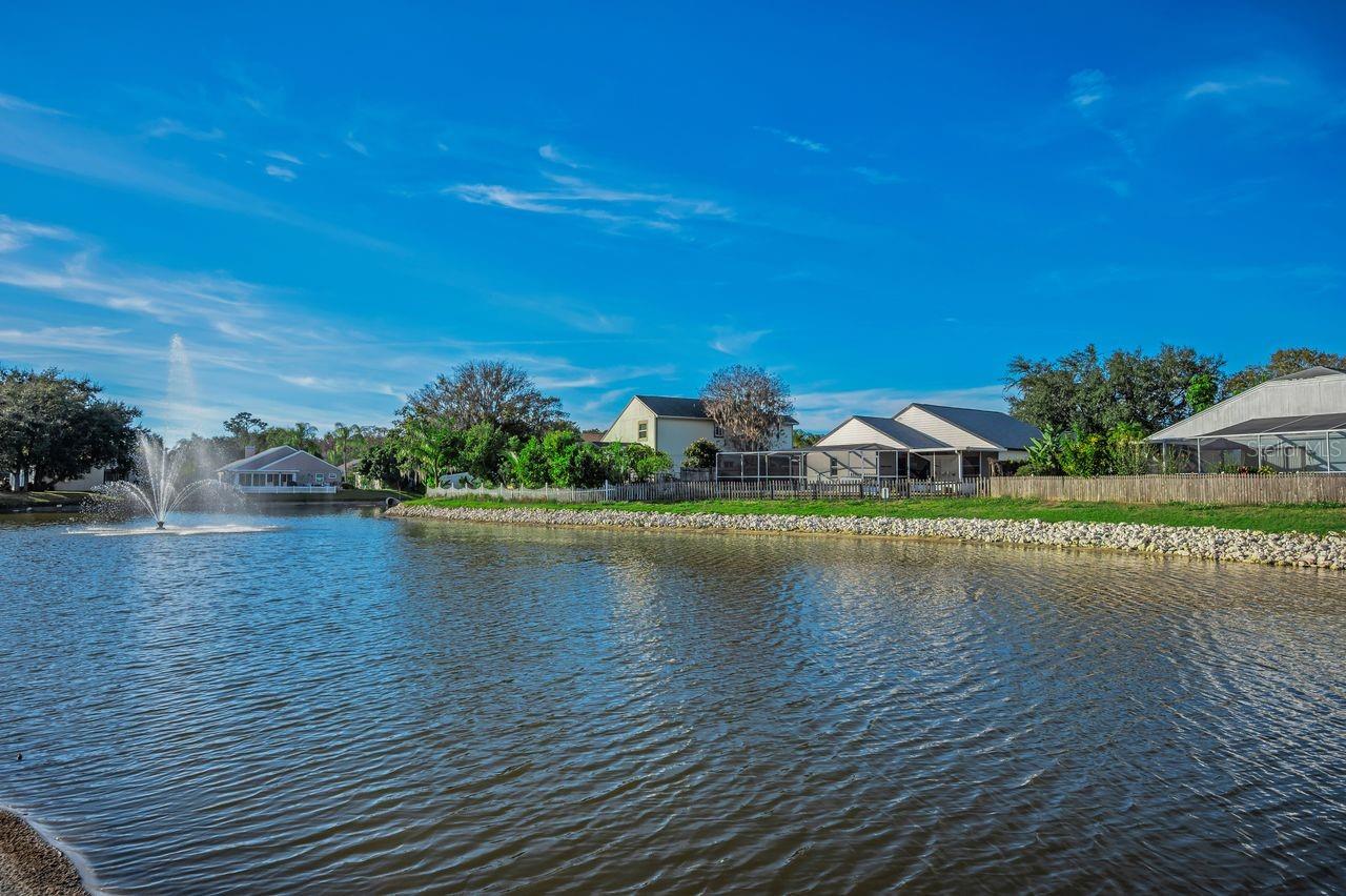 SUMMER LAKES - Residential