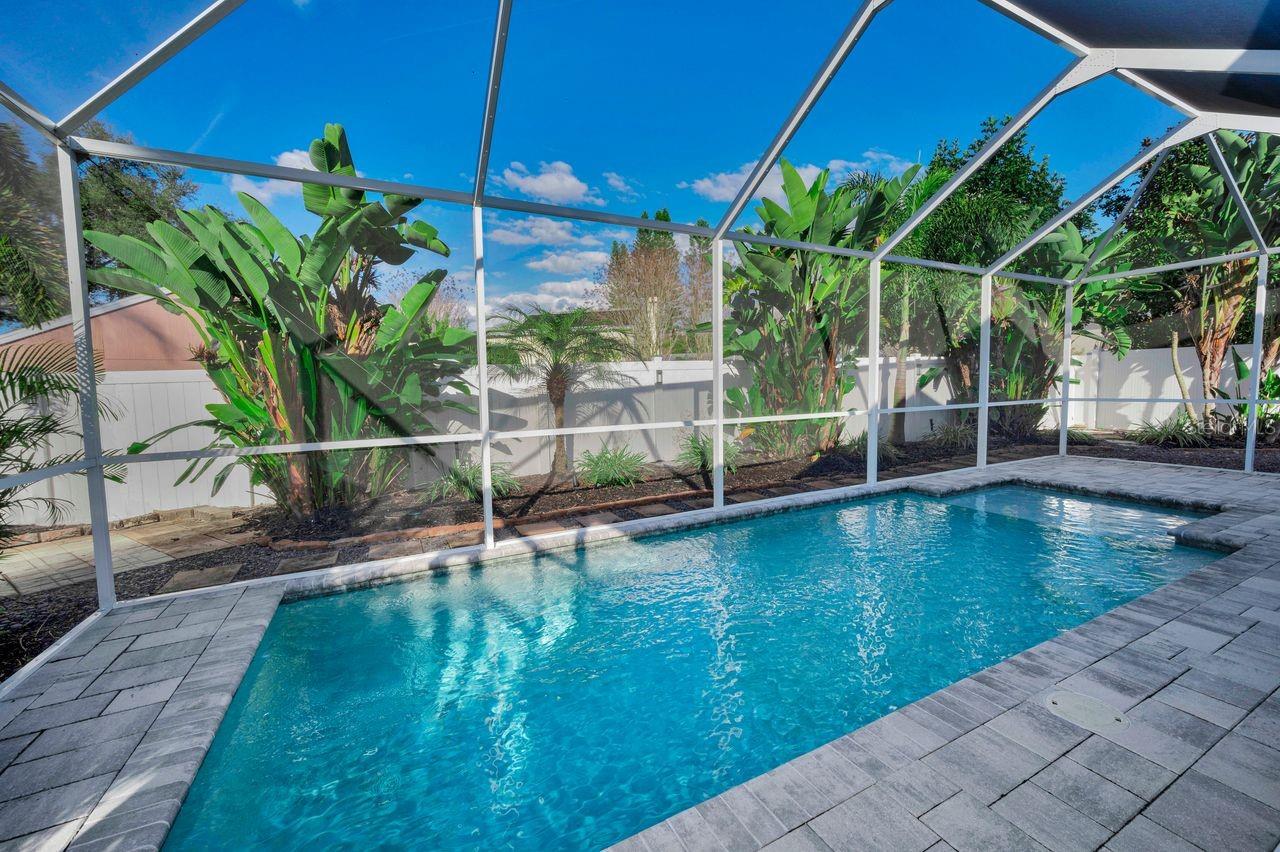 SUMMER LAKES - Residential