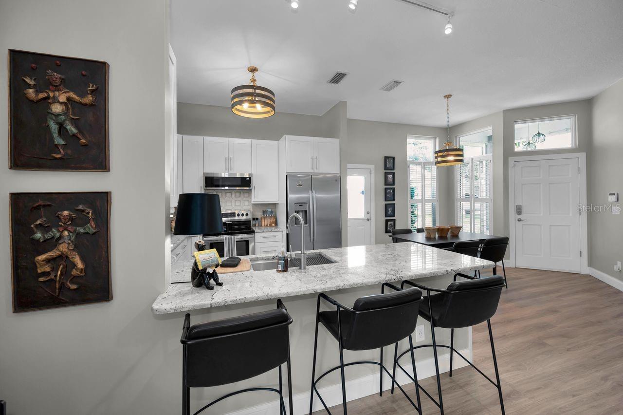 SUMMER LAKES - Residential