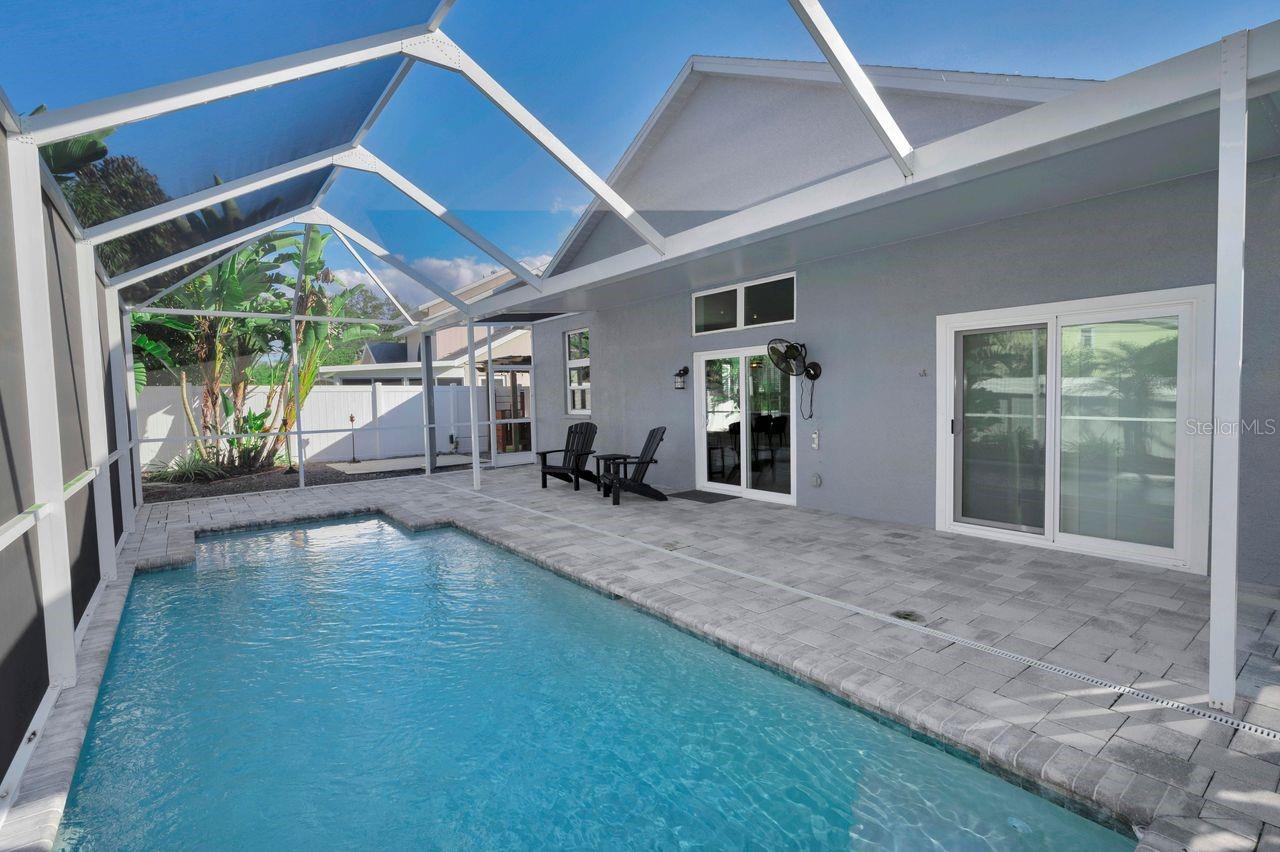 SUMMER LAKES - Residential