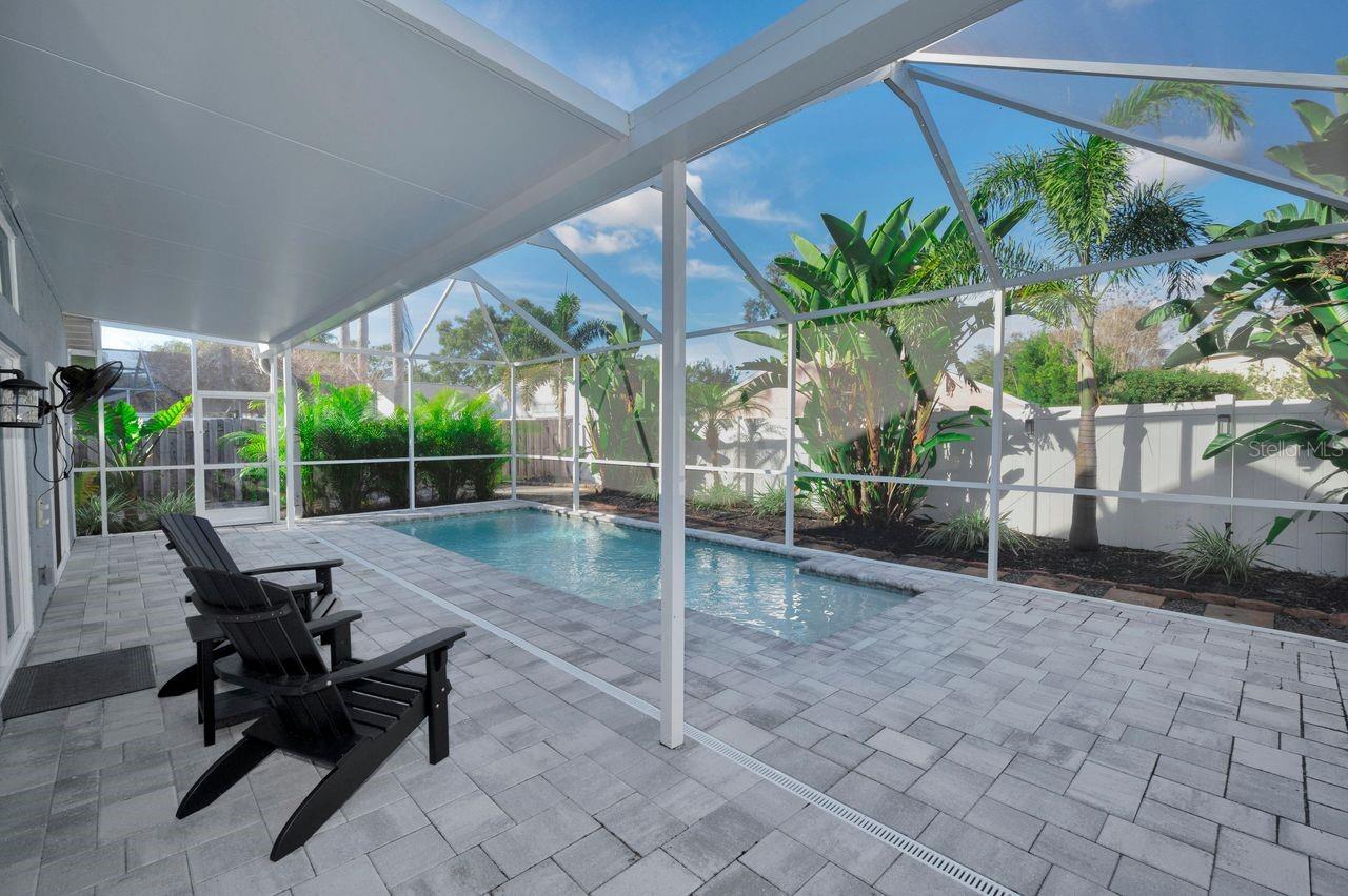 SUMMER LAKES - Residential